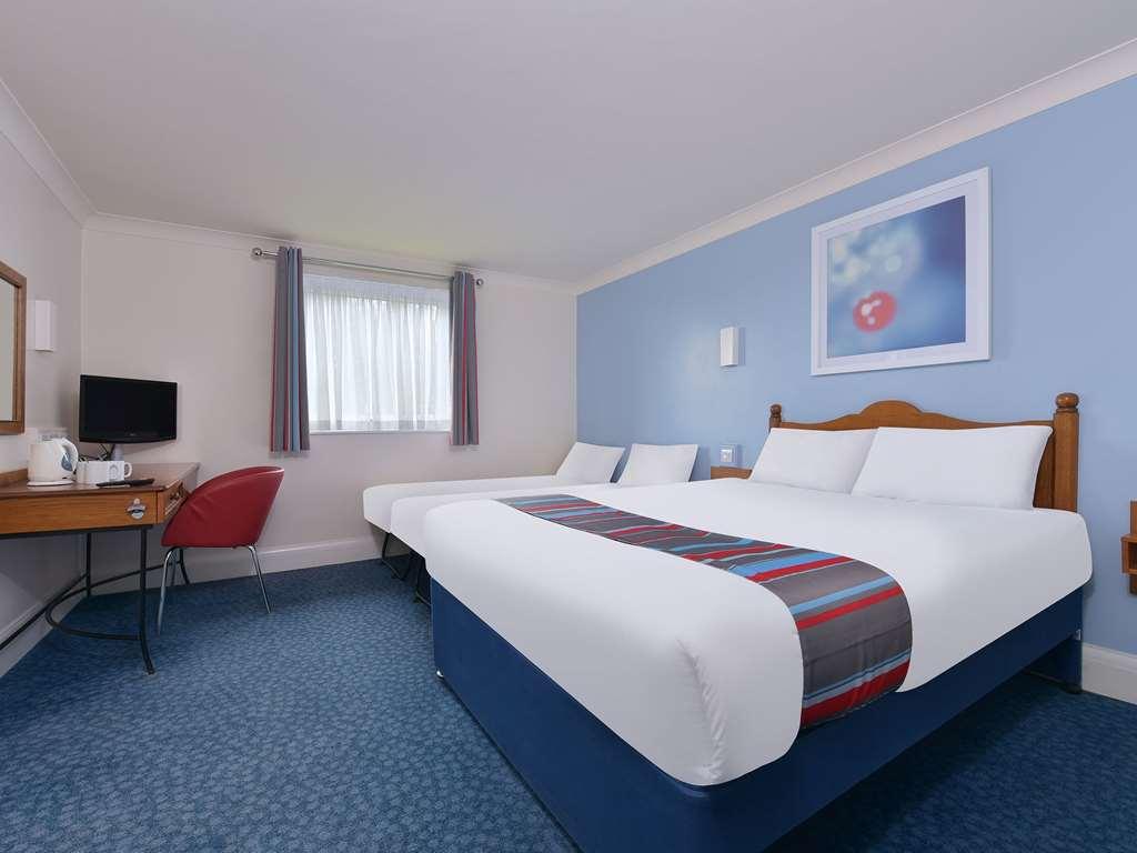 Travelodge Bedford Goldington Road ห้อง รูปภาพ